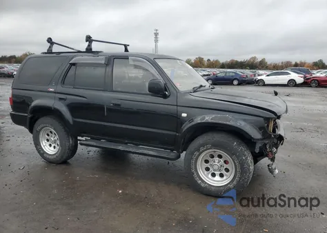 1997 Toyota Hilux Surf z USA, uszkodzony, nr VIN KZN1850042790